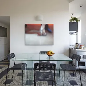 https://casa-di-franco-navigli.it-lombardy.com