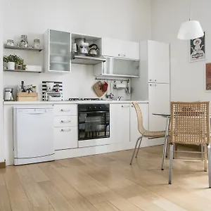 https://lovely-sempione-apartment.it-lombardy.com